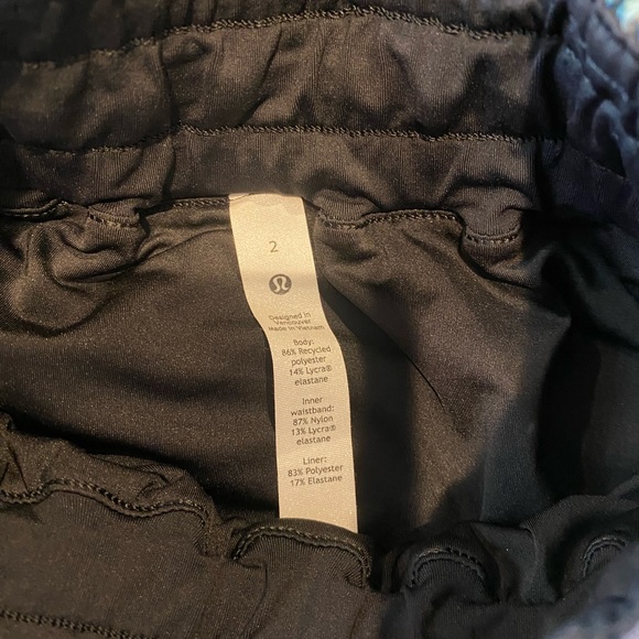 Lululemon shorts - Picture 2 of 4